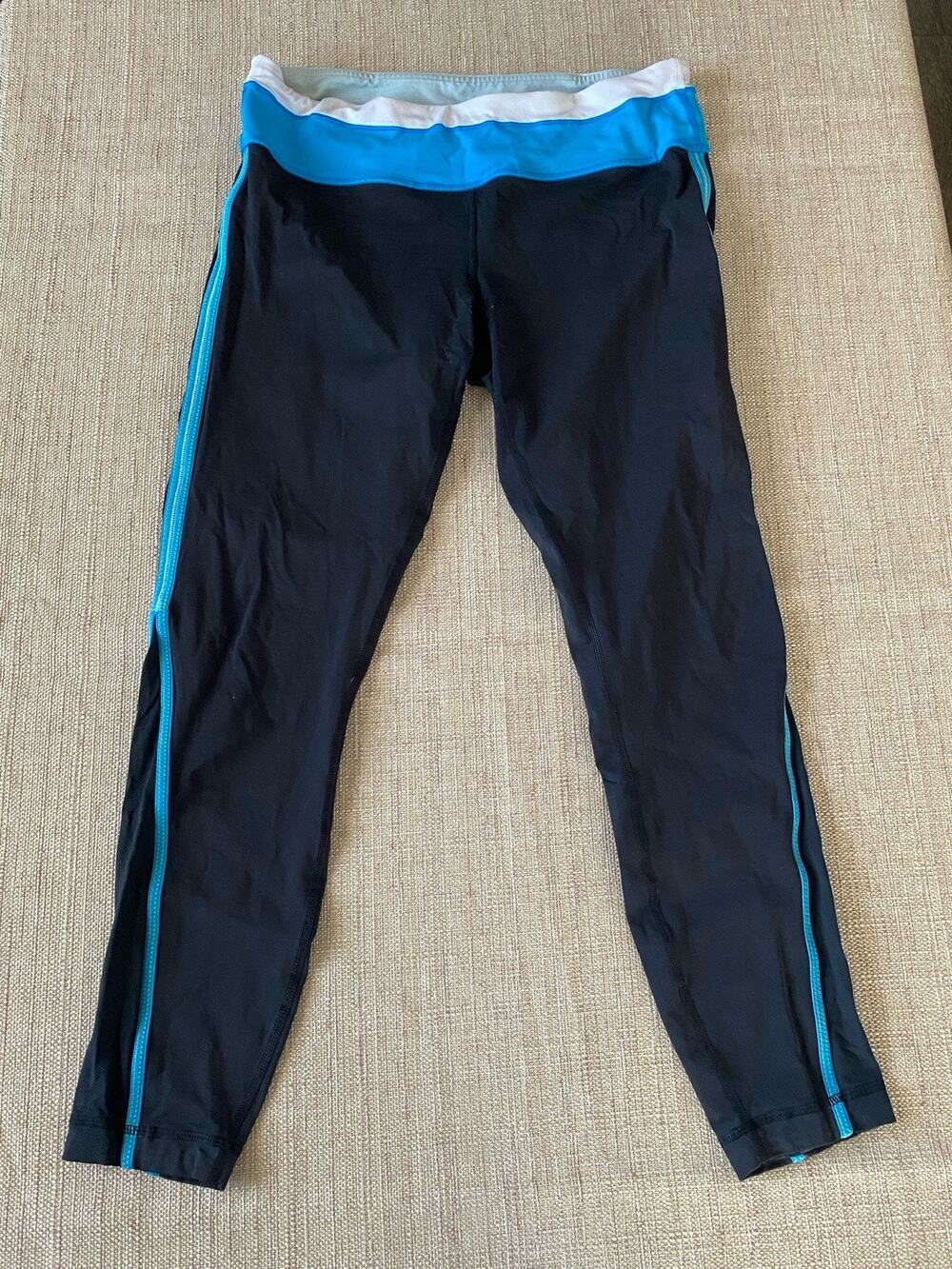 Lululemon Black Blue Striped Leggings Size 8